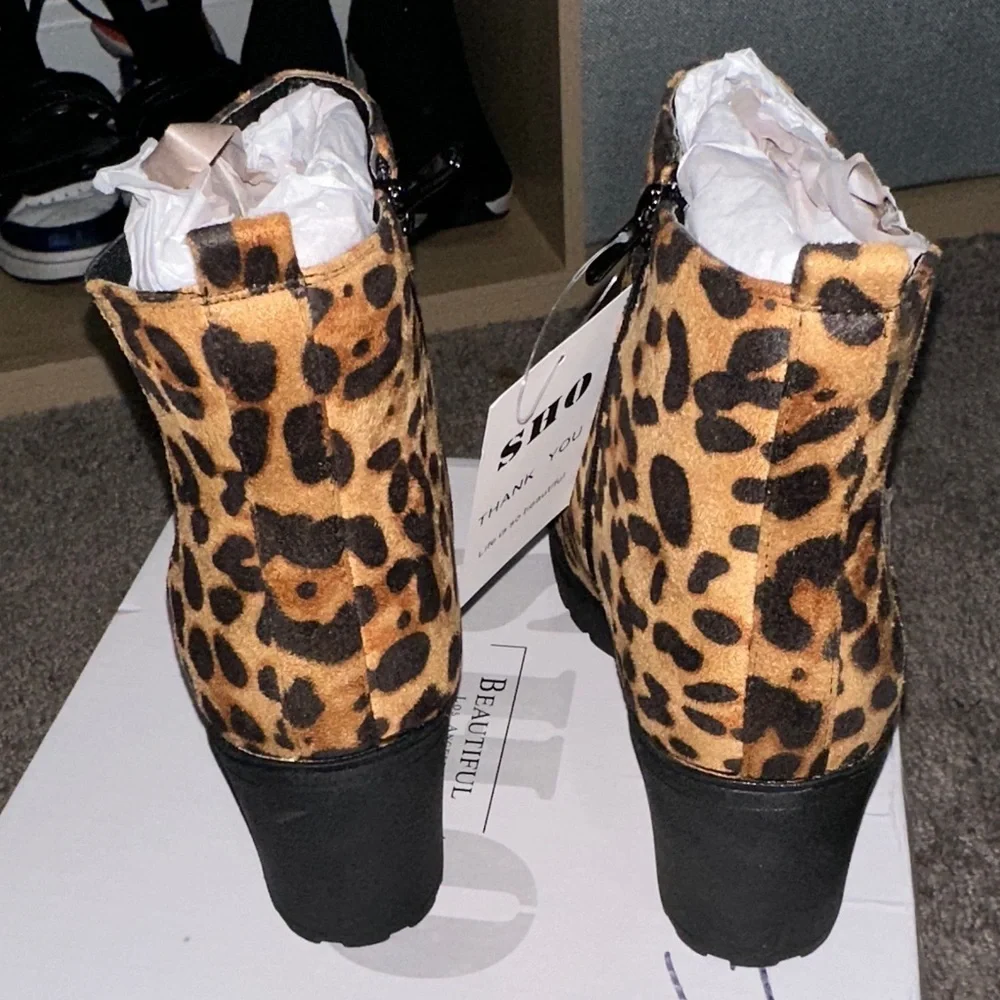 Stylish Leopard Print Ankle Booties